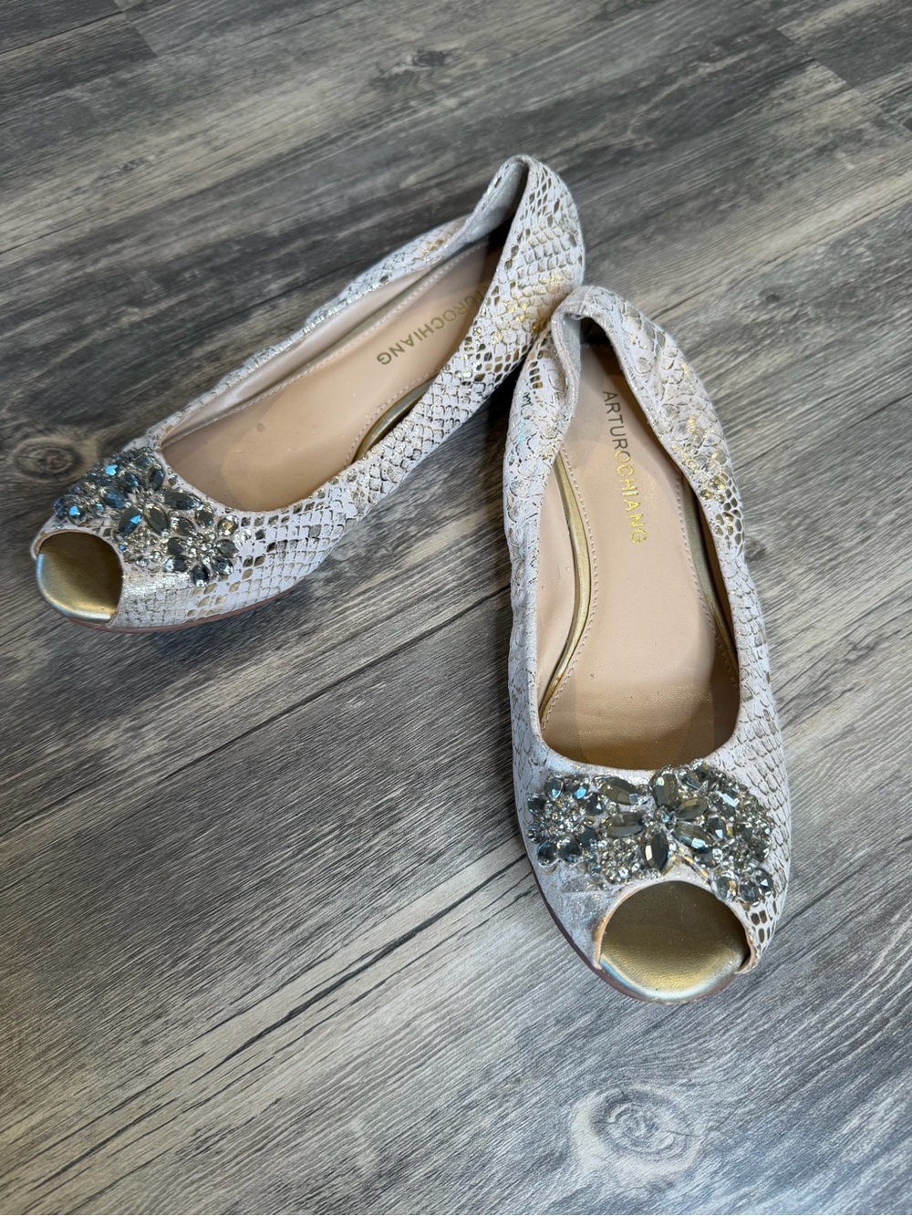 Arturo Chiang Flats Womens 7.5M Gold Metallic Snakeskin Rhinestone Peep Toe